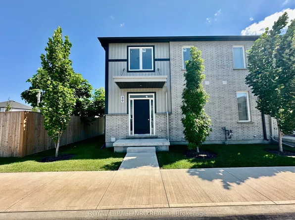 121A Moffatt St #30, Saint Catharines, ON L2P 0G4