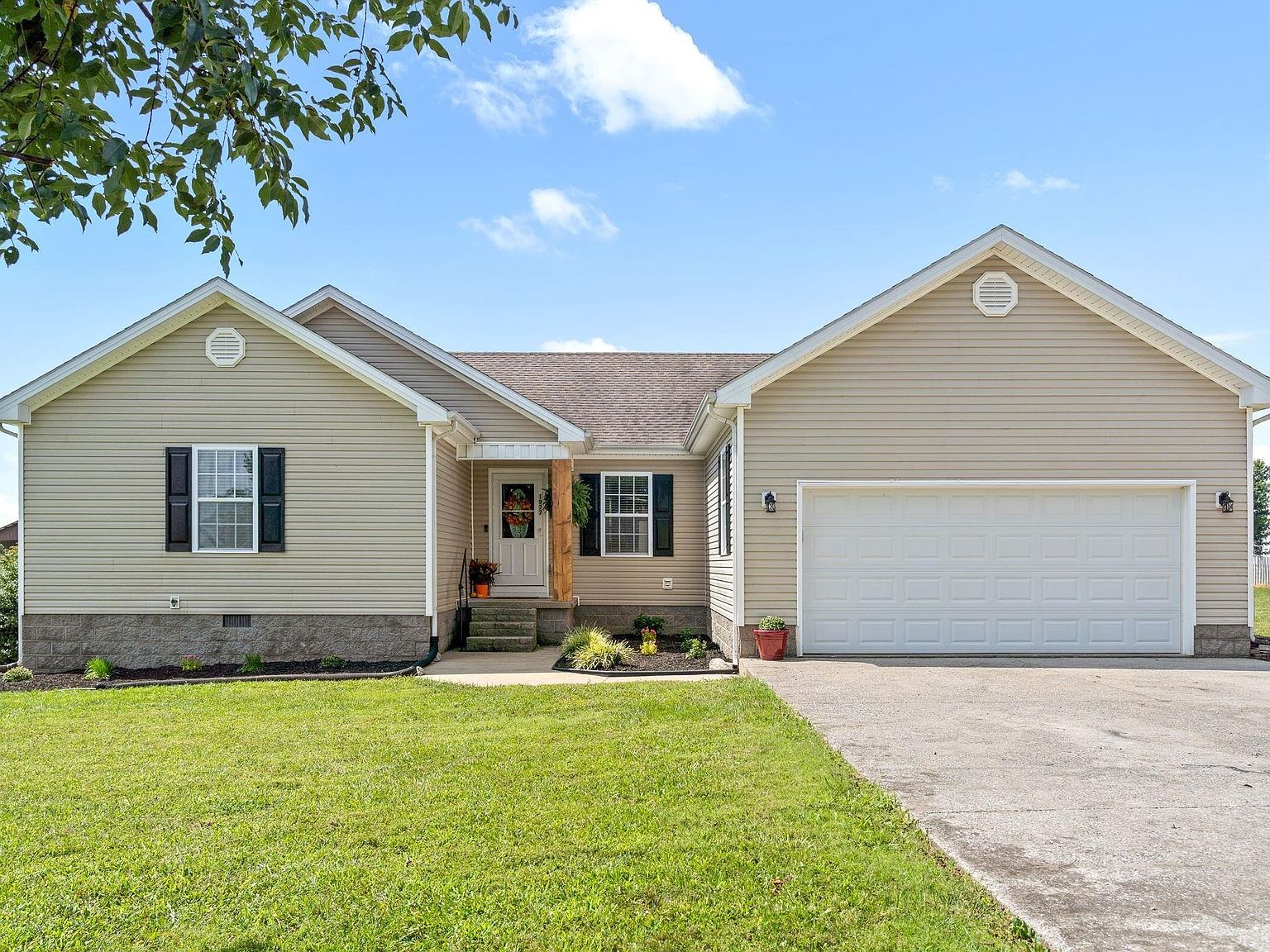 1977 Loop Ln, Gracey, KY 42232 Zillow