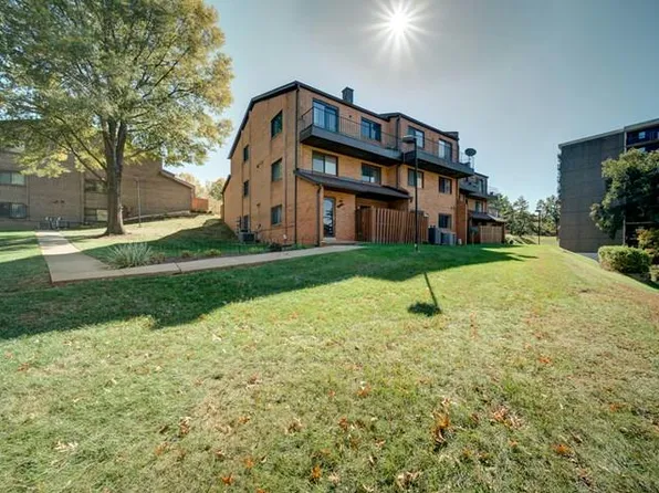 3459 Summit Ct NE, Washington, DC 20018