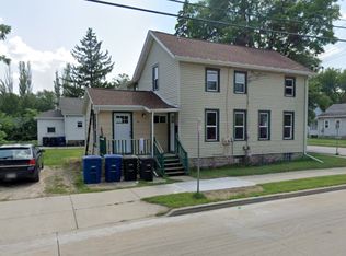 586 Bowen St #586, Oshkosh, WI 54901