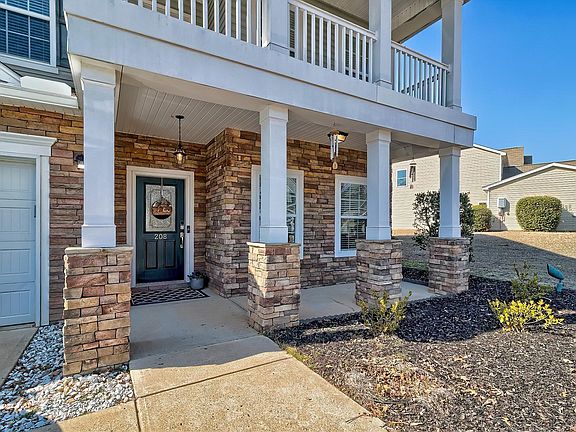 4th image of 208 Woolbright Ln