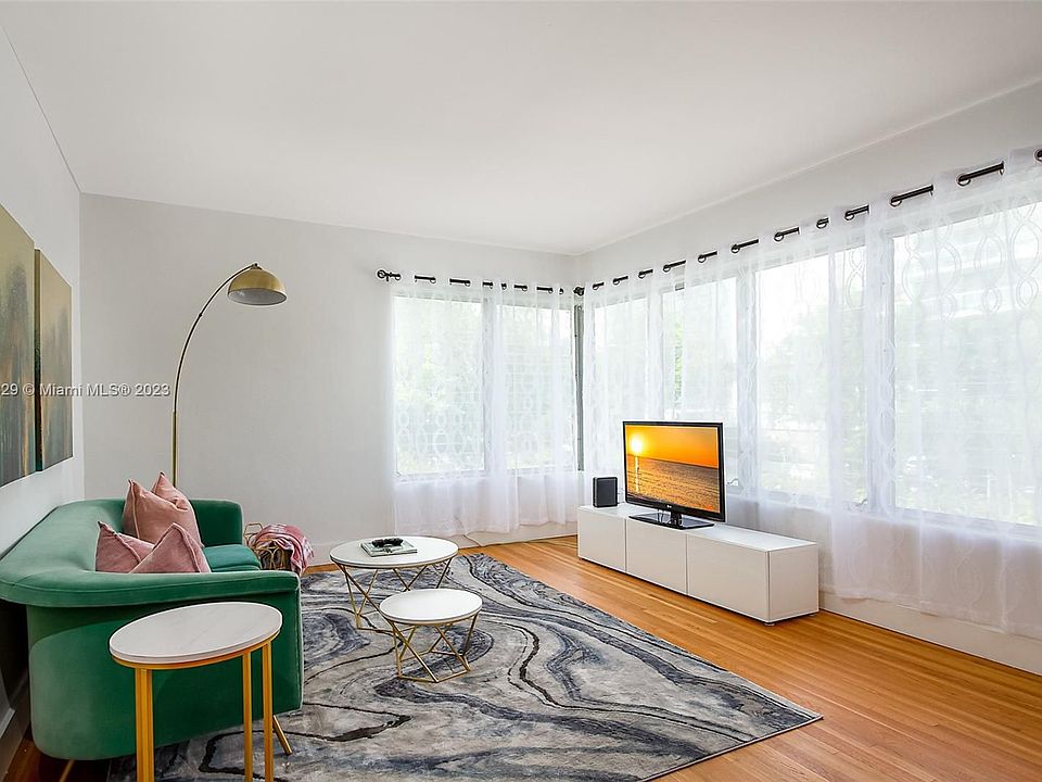 1st image of 10081 W Bay Harbor Dr APT 4
