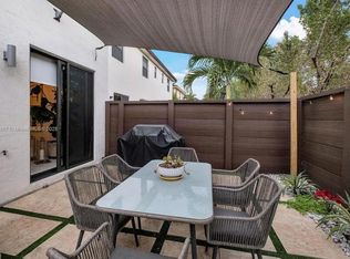 15806 NW 91st Ct, Miami Lakes, FL 33018