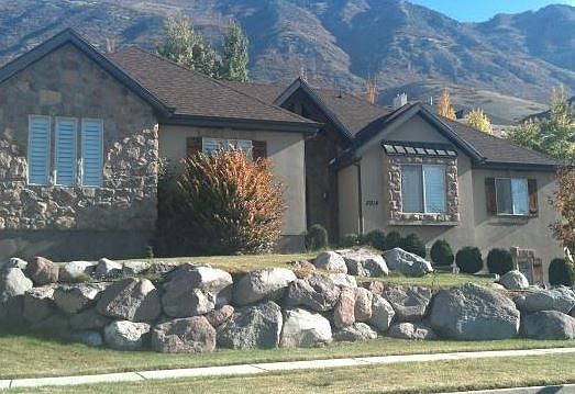 1st image of 8914 N Pine Hollow Dr