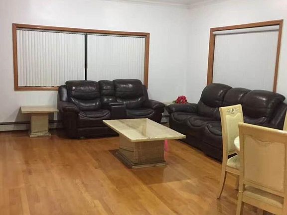 2nd image of 14233 59th Ave #2