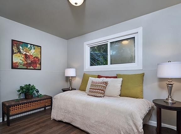 5th image of 83 Prospect Ave