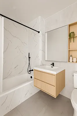 Bathroom, photo 1