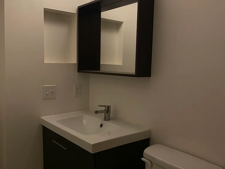 112B Goldston Ave — Photo 5