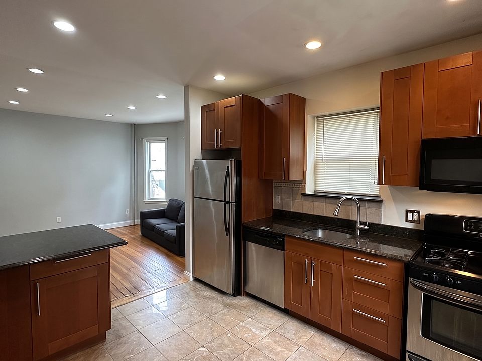 1st image of 8 Montfern Ave #1