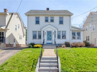 32 Lansdowne Ave, Hamden, CT 06517