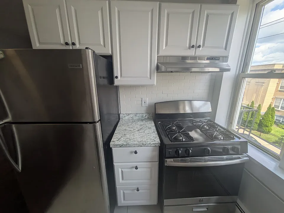 335 Wells St #1A