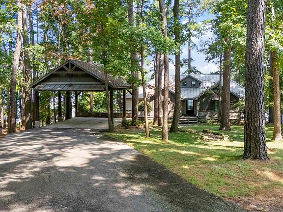 2nd image of 73 Panther Creek Cir