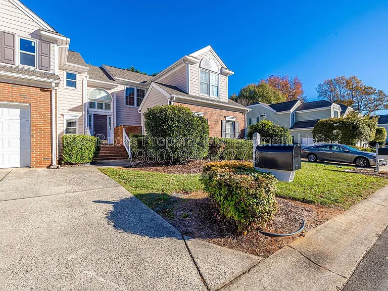 4709 Morning Dew Ct — Photo 2