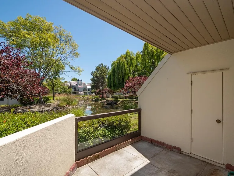 105 Shorebird Cir #15 — Photo 9