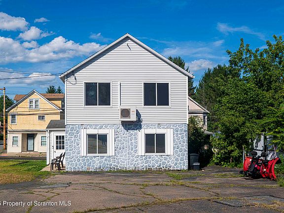4th image of 77-79 Fallbrook St
