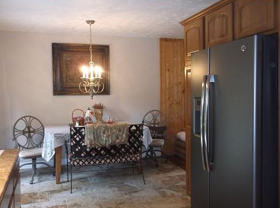 3rd image of 3703 Kimrod Dr
