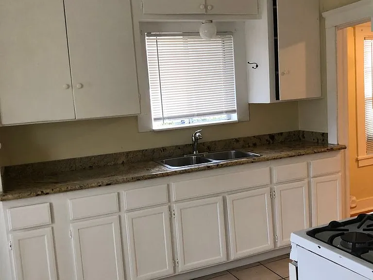 3212 School St — Photo 10
