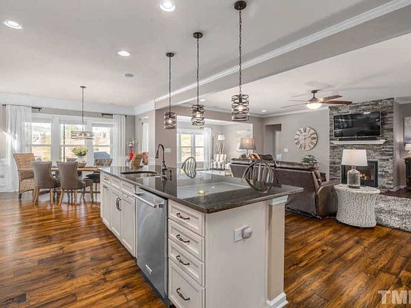 5th image of 2643 Bloomsbury Manor Dr