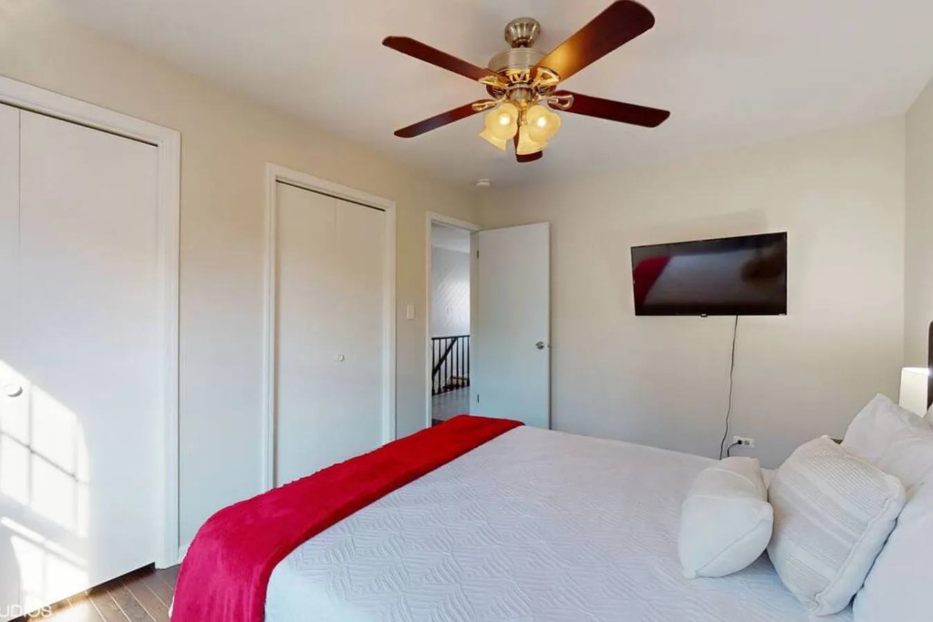 4 bed, 2250 sqft, $10,900 — Photo 4