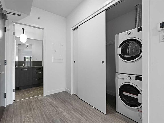 3rd image of 730 S 2nd Ave SW #604