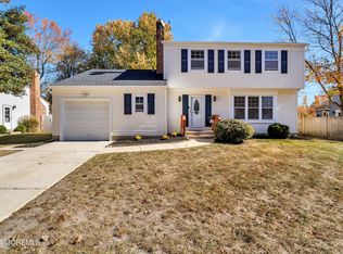 17 Willow Ridge Rd, Marlton, NJ 08053