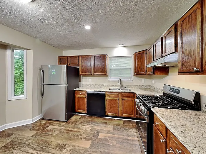 2800 Alexandria Dr SW — Photo 7