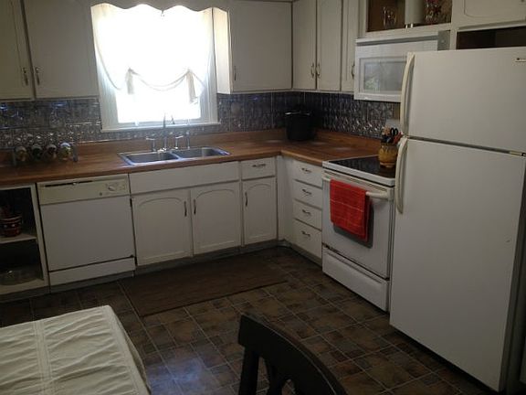 5th image of 2500 Greenacre Dr