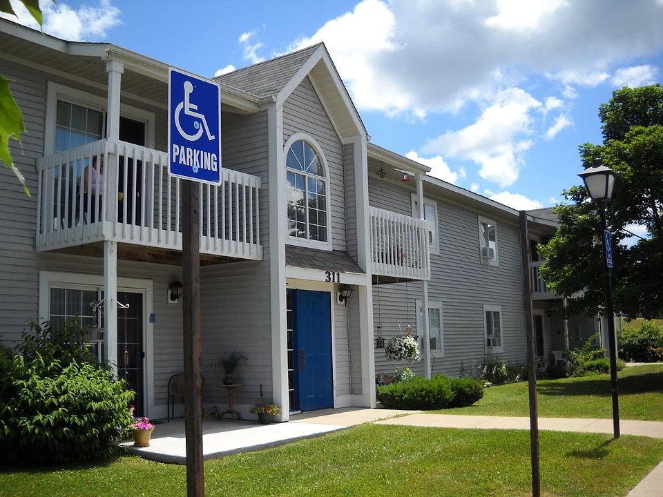 2nd image of 313 Clark St #W8p1t6p06