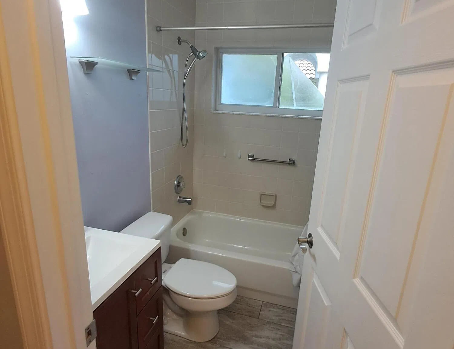 3 bed, 2.0 bath, 1325 sqft, $3,000 — Photo 1