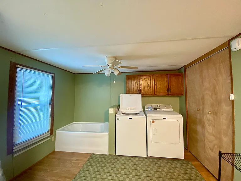 7454 Moore Rd — Photo 10