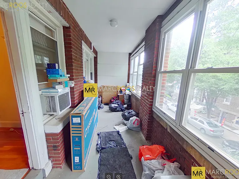 17 Melvin Ave — Photo 2