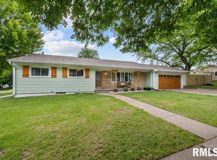 2835 Washington St, Davenport, IA 52804