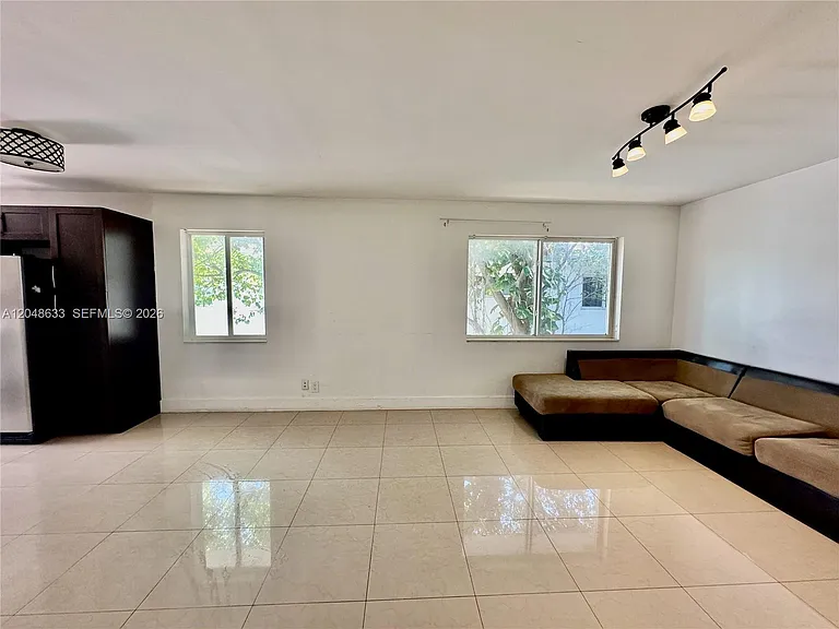 1540 SW 5th Pl #4 — Photo 19