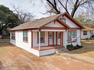 1011 E 25th St, Bryan, TX 77803