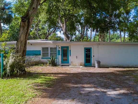 3rd image of 11301 Sylvan Green Ln