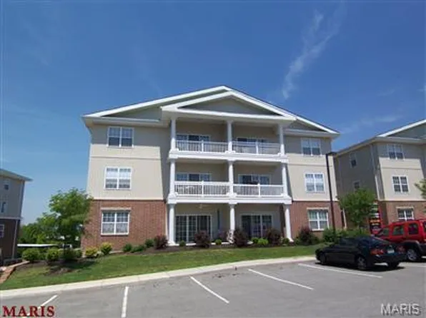 1507 S Old Highway 94 APT 308, Saint Charles, MO 63303