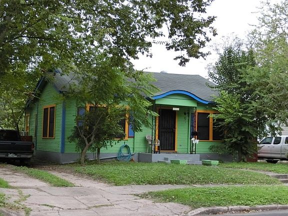 3rd image of 442 Greer St