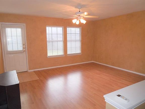 5th image of 2708 Terrace Dr