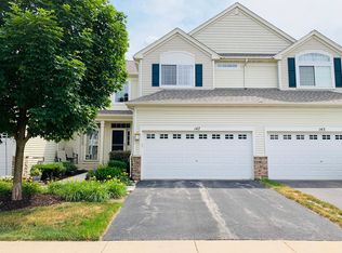 147 Durango Dr, Gilberts, IL 60136