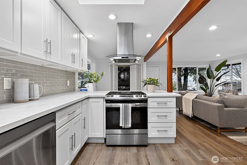 4th image of 8742 3rd Avenue NW