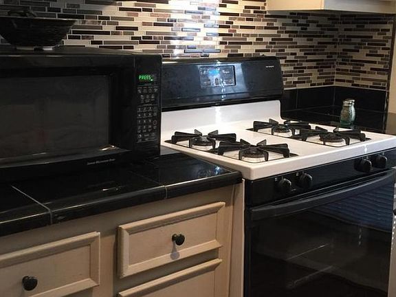 2nd image of 2995 Sonya Ln