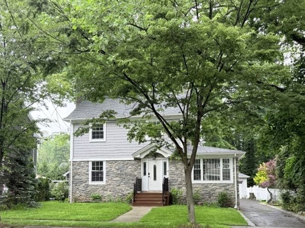 727 Ackerman Ave