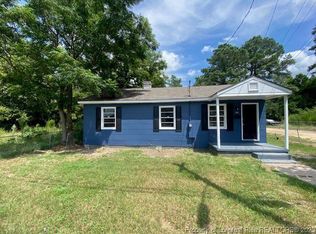 117 S 4th St, Spring Lake, NC 28390