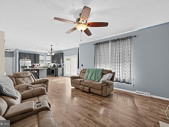 4th image of 52 Quartz Ridge Dr