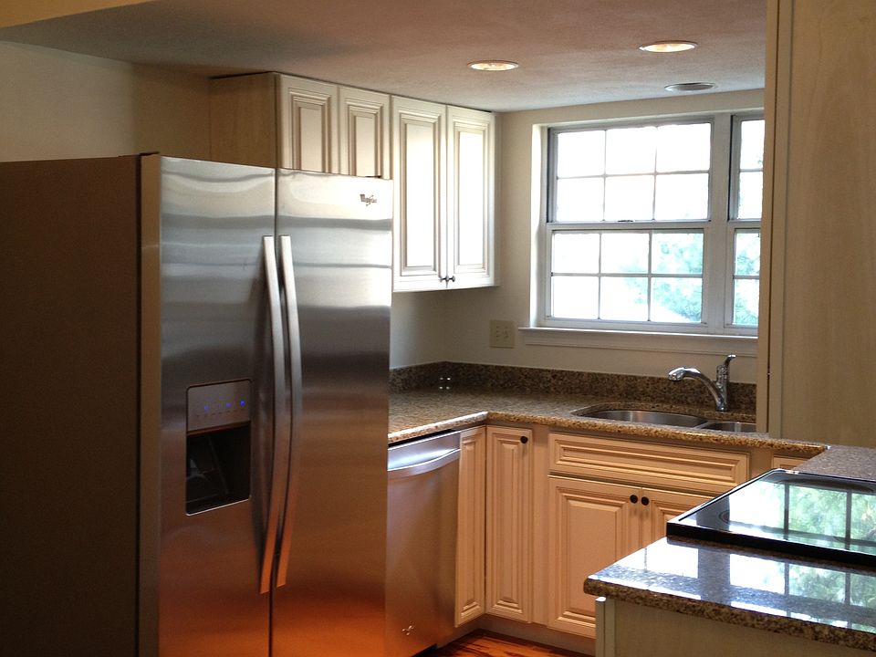 1st image of 12102 Greenwood Ct