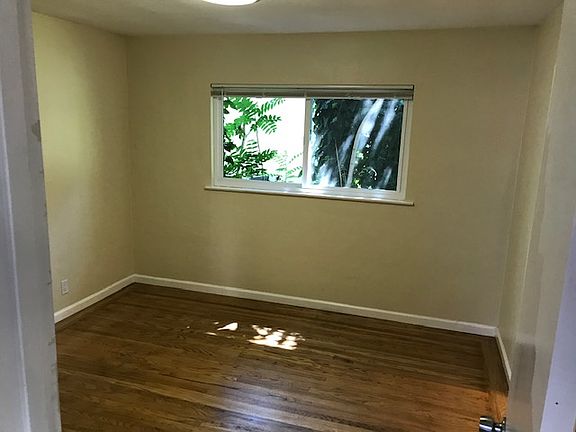 5th image of 488 Stow Ave #7