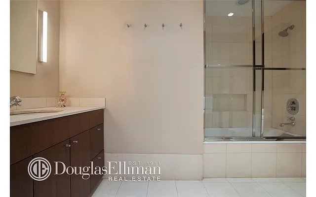 Sold by Douglas Elliman | media 20