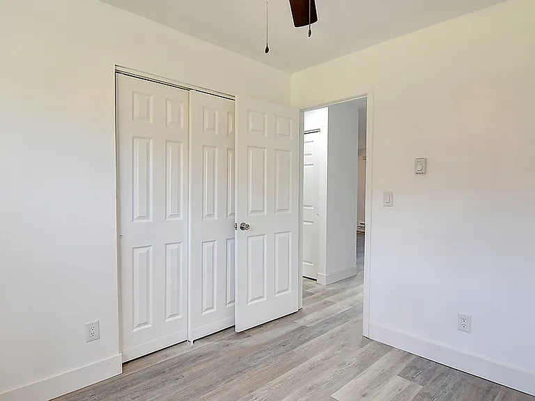 1077 Frederick Drive — Photo 25