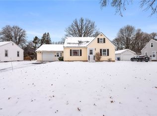 12 Charmaine Rd, Rochester, NY 14624