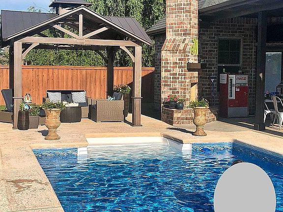 2nd image of 2705 W Murfield Dr